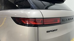 2023 (23) LAND ROVER RANGE ROVER SPORT 3.0 D300 Dynamic SE 5dr Auto 4625508