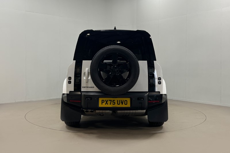 2025 (75) LAND ROVER DEFENDER 3.0 D250 X-Dynamic SE 110 5dr Auto 5320259