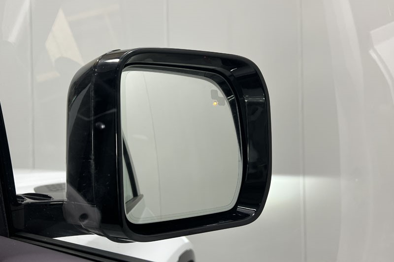 2025 (75) LAND ROVER DEFENDER 3.0 D250 X-Dynamic SE 110 5dr Auto 5320269