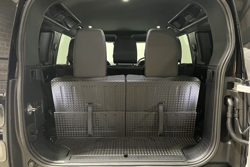 2025 (75) LAND ROVER DEFENDER 3.0 D250 X-Dynamic SE 110 5dr Auto 5320291