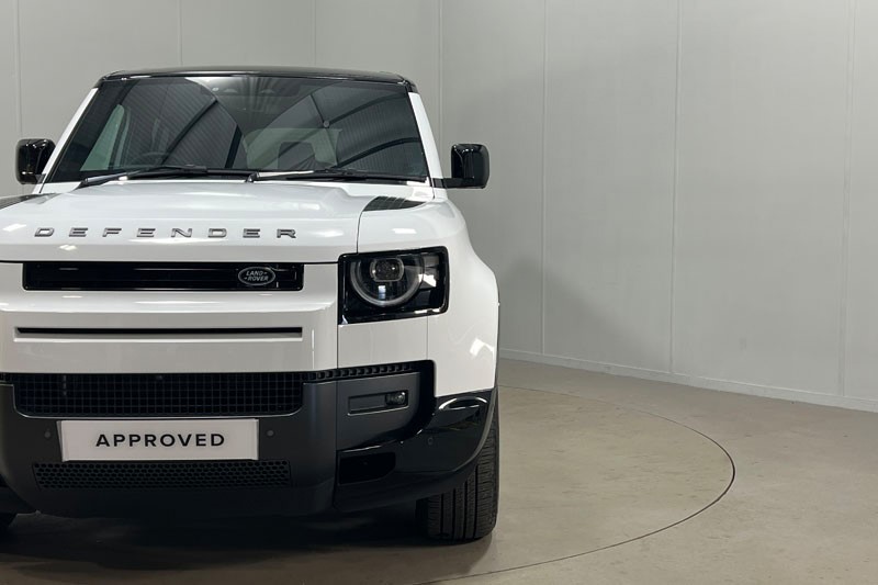 2025 (75) LAND ROVER DEFENDER 3.0 D250 X-Dynamic SE 110 5dr Auto 5320305