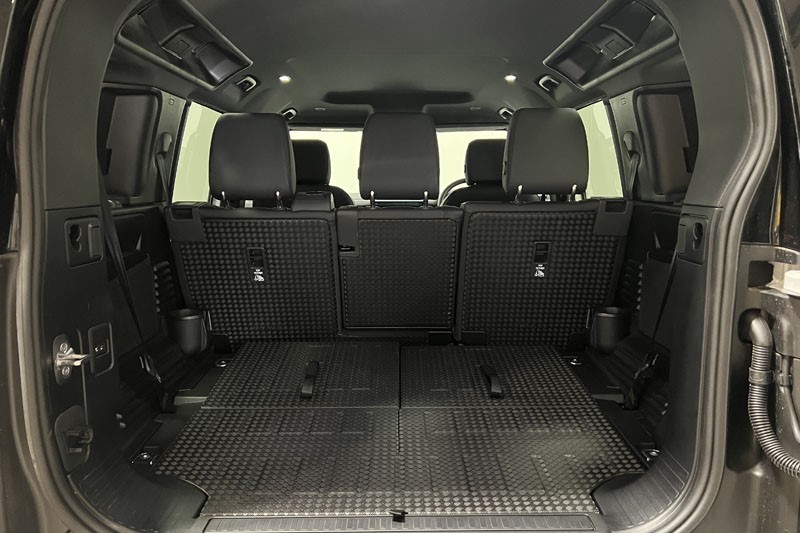 2025 (75) LAND ROVER DEFENDER 3.0 D250 X-Dynamic SE 110 5dr Auto 5320294