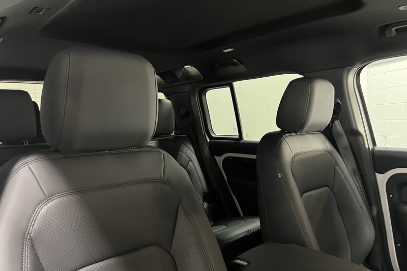 2025 (75) LAND ROVER DEFENDER 3.0 D250 X-Dynamic SE 110 5dr Auto 5320272