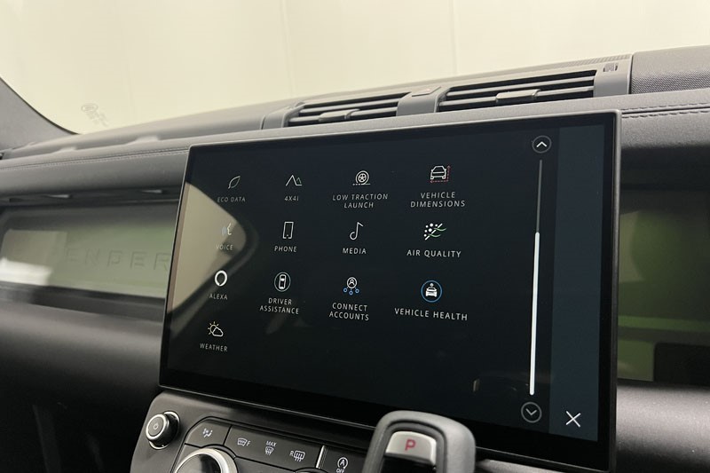 2025 (75) LAND ROVER DEFENDER 3.0 D250 X-Dynamic SE 110 5dr Auto 5320284