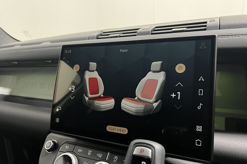 2025 (75) LAND ROVER DEFENDER 3.0 D250 X-Dynamic SE 110 5dr Auto 5320285