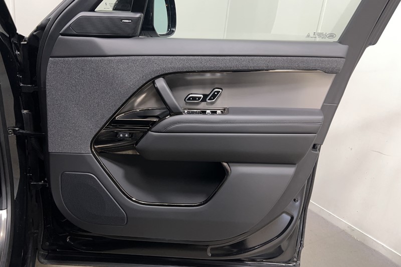 2025 (75) LAND ROVER RANGE ROVER SPORT 3.0 D250 Dynamic SE 5dr Auto 5292068