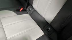 2025 (75) LAND ROVER RANGE ROVER EVOQUE 2.0 D200 Dynamic SE 5dr Auto 5294127