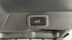 2021 (21) LAND ROVER RANGE ROVER SPORT 5.0 P575 S/C SVR Carbon Edition 5dr Auto 4789491