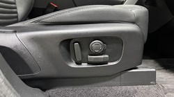 2023 (23) LAND ROVER COMMERCIAL DISCOVERY 3.0 D300 SE Commercial Auto 4655951