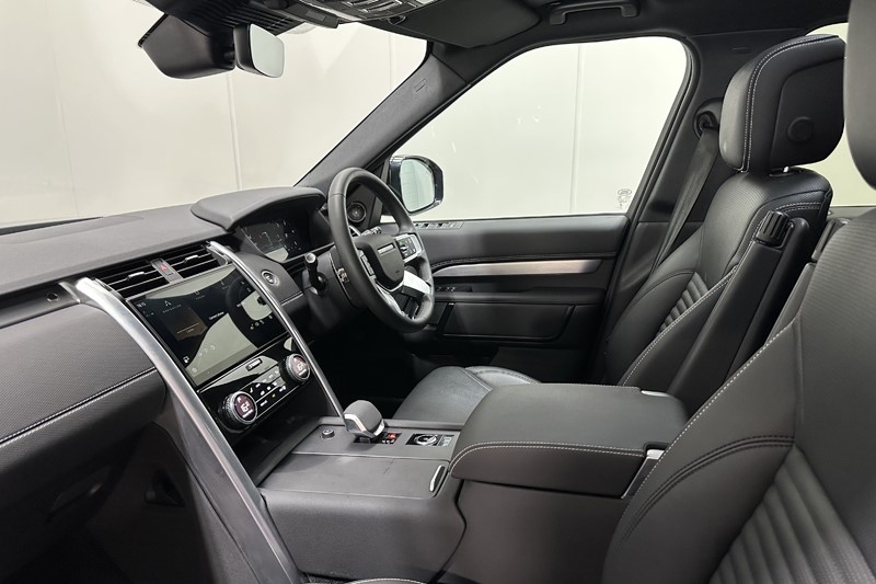 2023 (73) LAND ROVER DISCOVERY 3.0 D300 Dynamic SE 5dr Auto 5137259