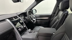 2023 (73) LAND ROVER DISCOVERY 3.0 D300 Dynamic SE 5dr Auto 5137259