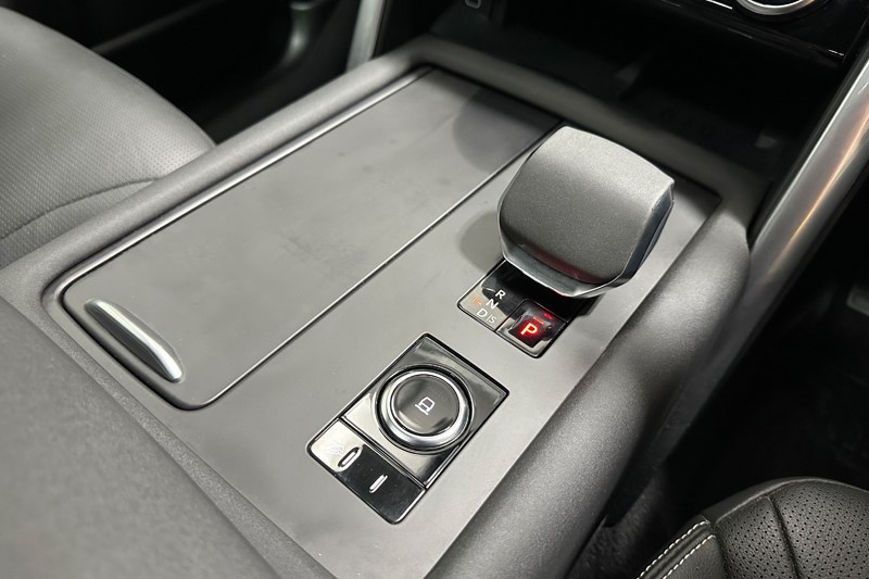 2023 (73) LAND ROVER DISCOVERY 3.0 D300 Dynamic SE 5dr Auto 5137247