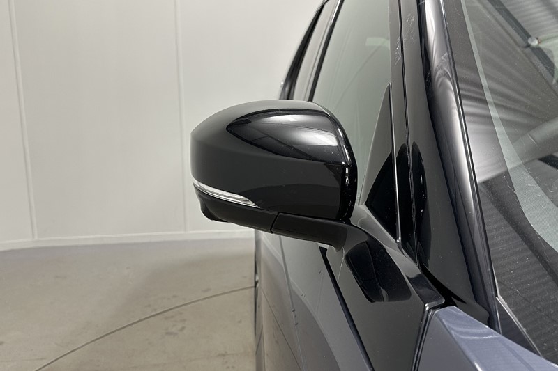 2023 (73) LAND ROVER DISCOVERY 3.0 D300 Dynamic SE 5dr Auto 5137274