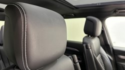 2023 (73) LAND ROVER DISCOVERY 3.0 D300 Dynamic SE 5dr Auto 5137242