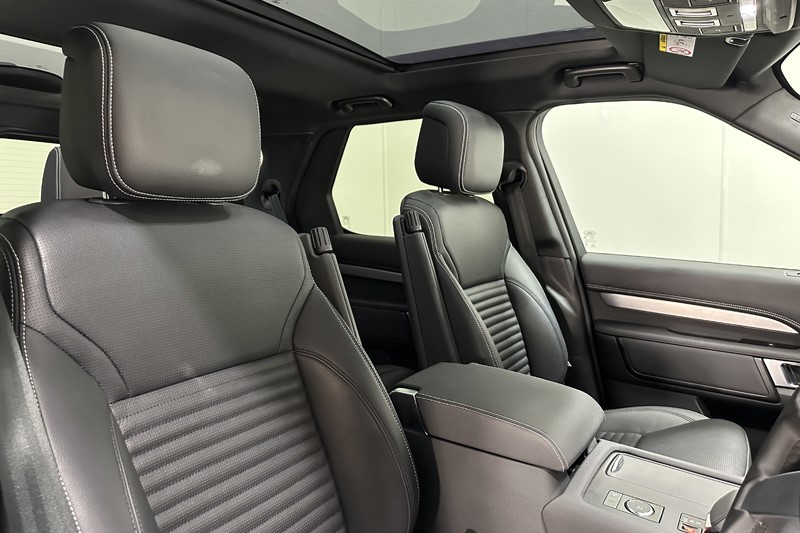 2023 (73) LAND ROVER DISCOVERY 3.0 D300 Dynamic SE 5dr Auto 5137241