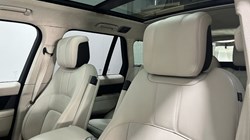 2021 (21) LAND ROVER RANGE ROVER 2.0 P400e Westminster Black 4dr Auto 4703645