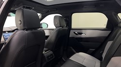 2025 (75) LAND ROVER RANGE ROVER VELAR 2.0 D200 MHEV Dynamic SE 5dr Auto 5422787
