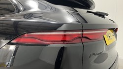 2021 (21) JAGUAR F-PACE 2.0 P250 R-Dynamic S 5dr Auto AWD 4692411