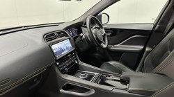 2020 (20) JAGUAR F-PACE 3.0d V6 300 Sport 5dr Auto AWD 4691704