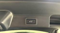 2020 (20) JAGUAR F-PACE 3.0d V6 300 Sport 5dr Auto AWD 4691712