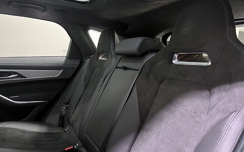 2021 (21) JAGUAR F-PACE 5.0 V8 550 SVR 5dr Auto AWD 4677378