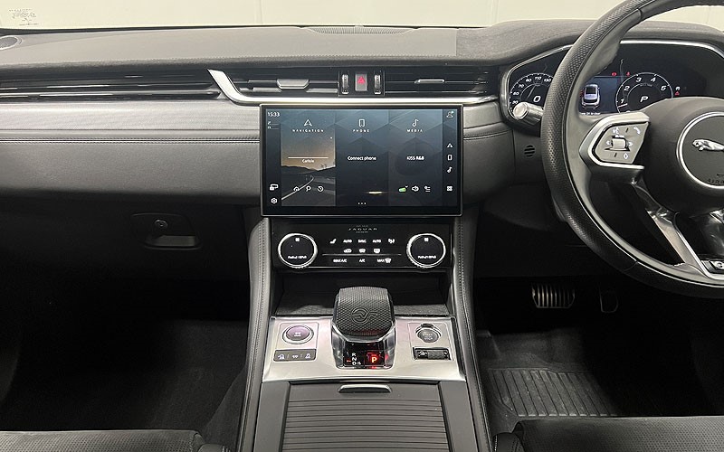 2021 (21) JAGUAR F-PACE 5.0 V8 550 SVR 5dr Auto AWD 4677346