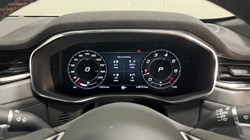 2021 (21) JAGUAR F-PACE 5.0 V8 550 SVR 5dr Auto AWD 4677358