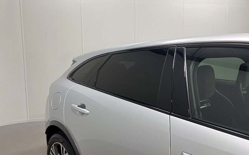 2021 (21) JAGUAR F-PACE 5.0 V8 550 SVR 5dr Auto AWD 4677388