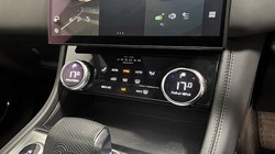 2021 (21) JAGUAR F-PACE 5.0 V8 550 SVR 5dr Auto AWD 4677361