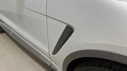 2021 (21) JAGUAR F-PACE 5.0 V8 550 SVR 5dr Auto AWD 4677391