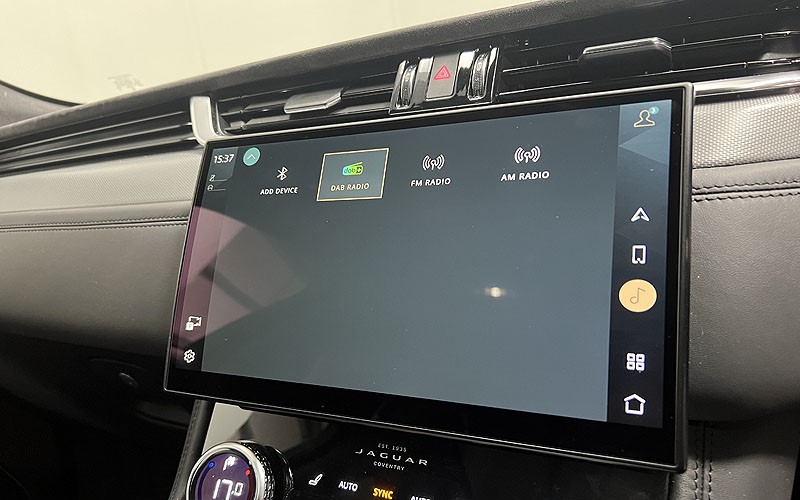 2021 (21) JAGUAR F-PACE 5.0 V8 550 SVR 5dr Auto AWD 4677365