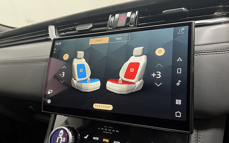 2021 (21) JAGUAR F-PACE 5.0 V8 550 SVR 5dr Auto AWD 4677367