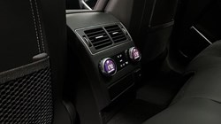 2021 (21) JAGUAR F-PACE 5.0 V8 550 SVR 5dr Auto AWD 4677377