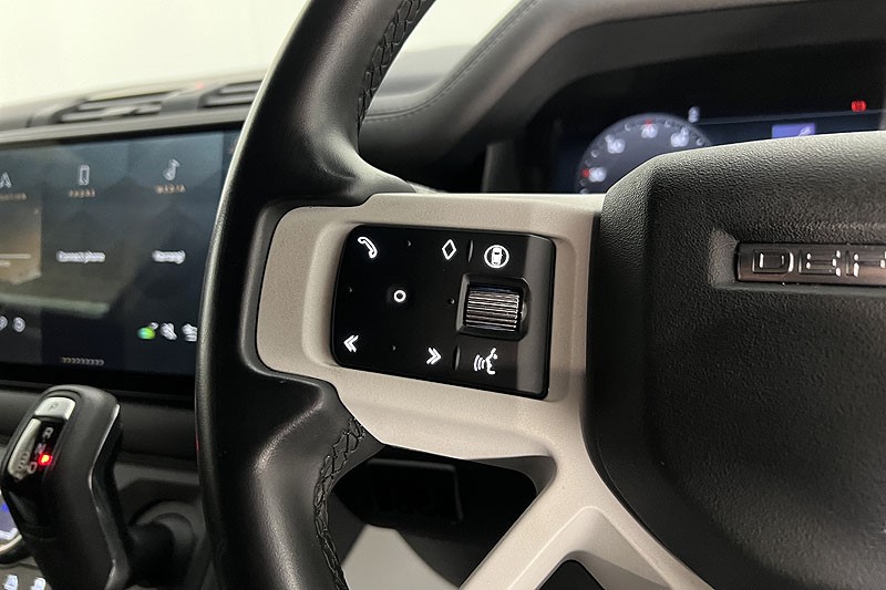 2025 (25) LAND ROVER COMMERCIAL DEFENDER 3.0 D250 Hard Top S Auto 4740102