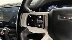 2025 (25) LAND ROVER COMMERCIAL DEFENDER 3.0 D250 Hard Top S Auto 4740102