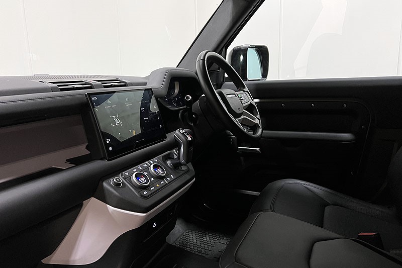 2025 (25) LAND ROVER COMMERCIAL DEFENDER 3.0 D250 Hard Top S Auto 4740117