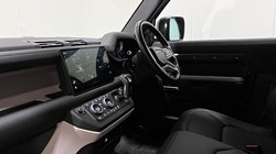 2025 (25) LAND ROVER COMMERCIAL DEFENDER 3.0 D250 Hard Top S Auto 4740117