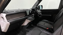 2025 (25) LAND ROVER COMMERCIAL DEFENDER 3.0 D250 Hard Top S Auto 4740116