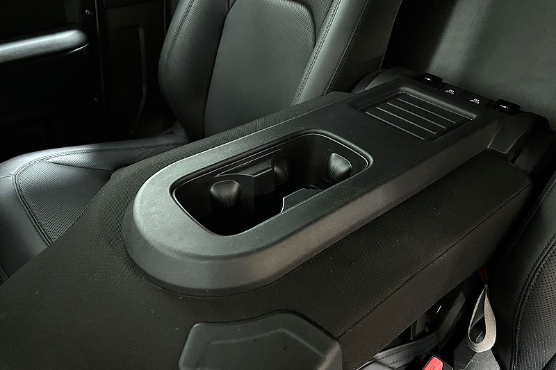 2025 (25) LAND ROVER COMMERCIAL DEFENDER 3.0 D250 Hard Top S Auto 4740121