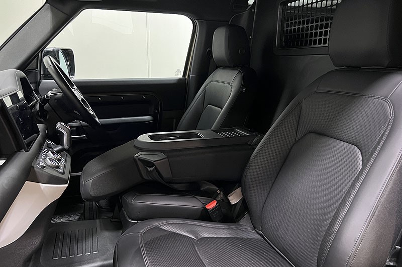 2025 (25) LAND ROVER COMMERCIAL DEFENDER 3.0 D250 Hard Top S Auto 4740122