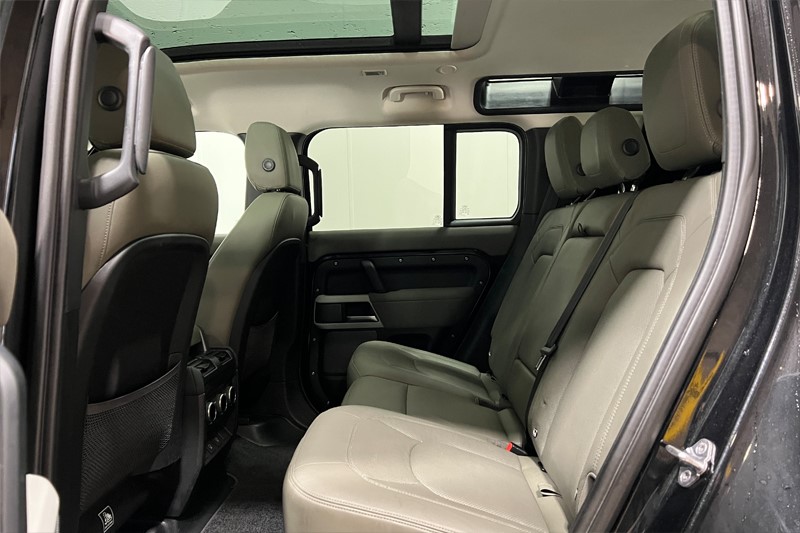 2022 (72) LAND ROVER DEFENDER 2.0 P400e XS Edition 110 5dr Auto 4698746