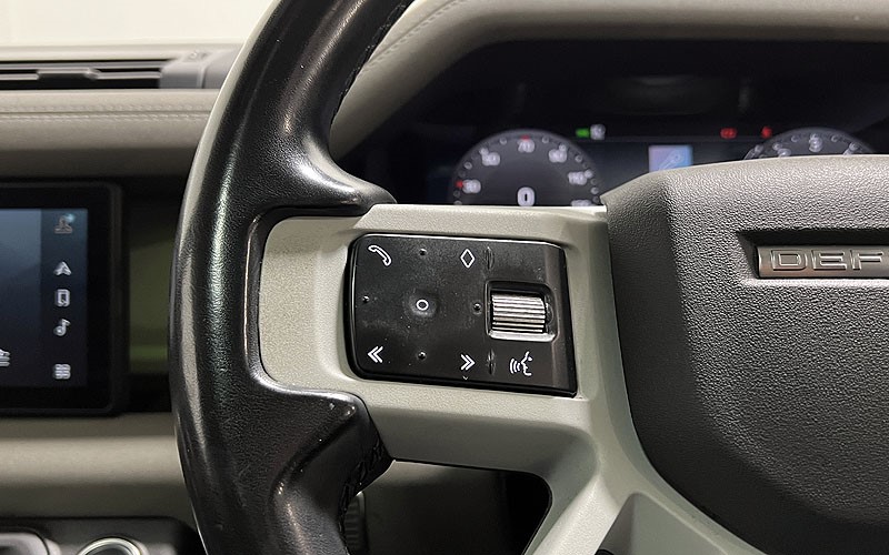 2022 (72) LAND ROVER DEFENDER 2.0 P400e XS Edition 110 5dr Auto 4698763