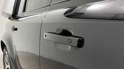 2022 (72) LAND ROVER DEFENDER 2.0 P400e XS Edition 110 5dr Auto 4698792
