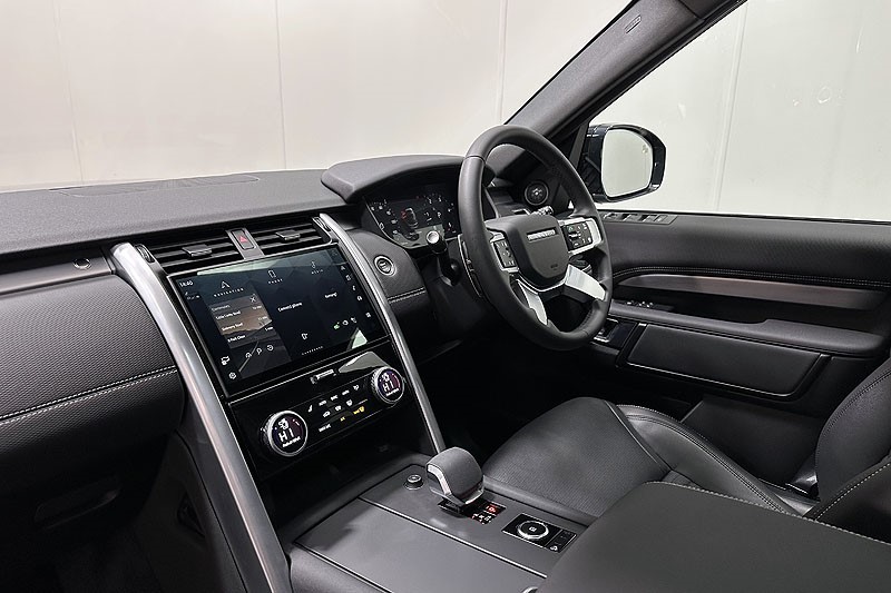 2025 (25) LAND ROVER DISCOVERY 3.0 D350 Dynamic SE 5dr Auto 4797991