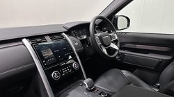 2025 (25) LAND ROVER DISCOVERY 3.0 D350 Dynamic SE 5dr Auto 4797991