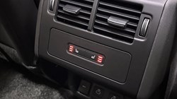 2025 (25) LAND ROVER DISCOVERY 3.0 D350 Dynamic SE 5dr Auto 4797965