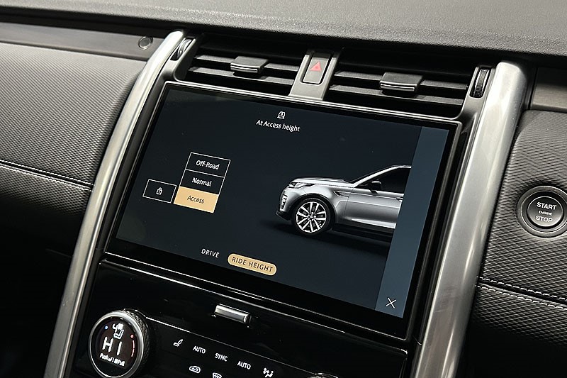 2025 (25) LAND ROVER DISCOVERY 3.0 D350 Dynamic SE 5dr Auto 4797986