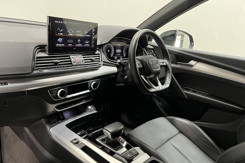 2022 (22) AUDI Q5 40 TDI Quattro S Line 5dr S Tronic 4710490