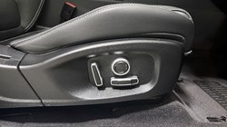 2021 (71) JAGUAR E-PACE 1.5 P300e R-Dynamic SE 5dr Auto 4704895