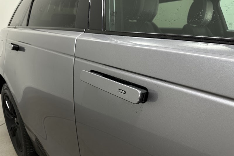 2022 (72) LAND ROVER RANGE ROVER VELAR 2.0 D200 Edition 5dr Auto 4743383